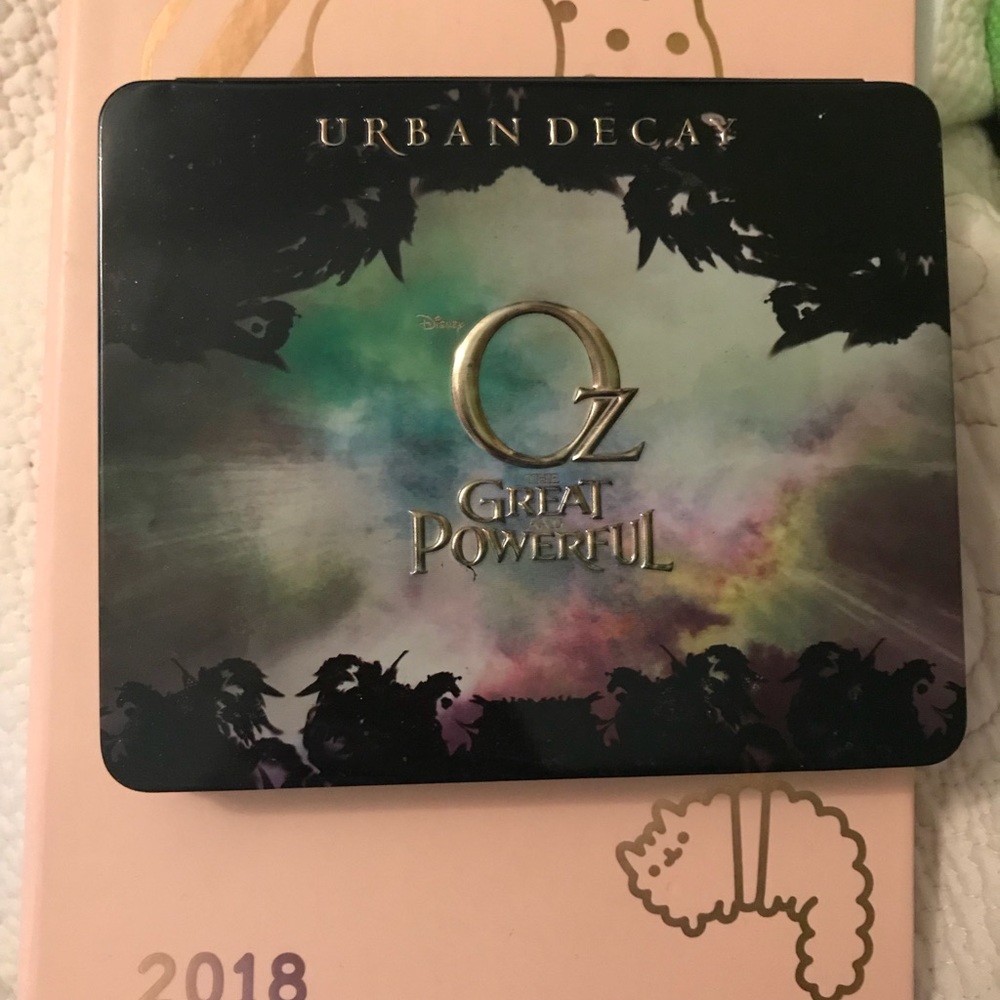 Urban Decay Theodora Palette